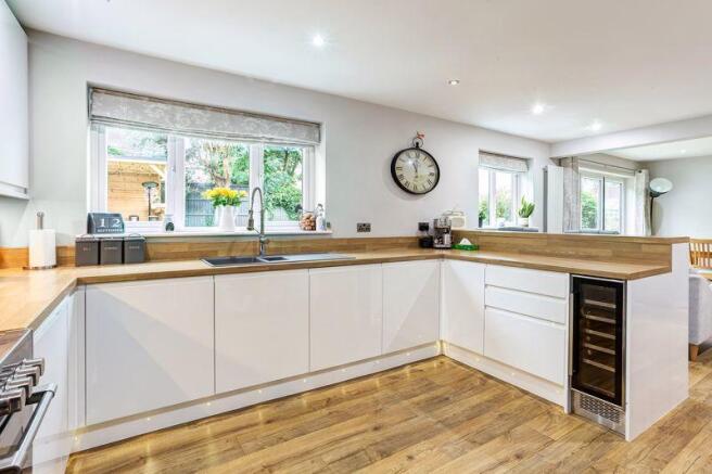 KITCHEN B