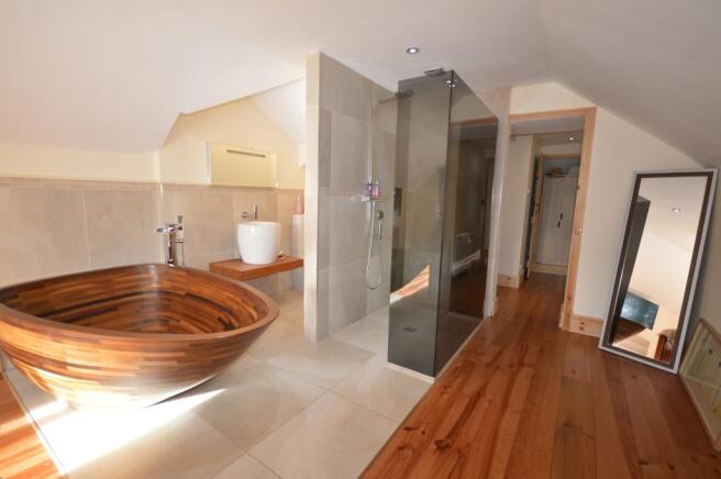 En Suite Bathroom