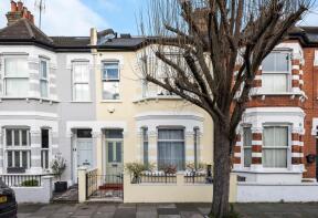 Flat B First Floor, 17, Edgarley Terrace, London SW6 6QE