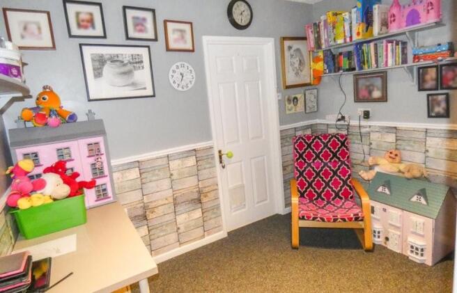 Photo 8