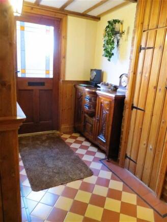 ENTRANCE HALLWAY