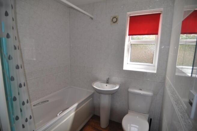 1 bed Apartment to rent Image 6