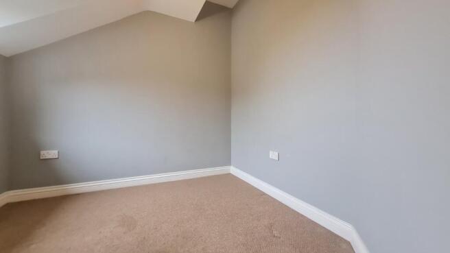 2 bed Flat to rent Image 11