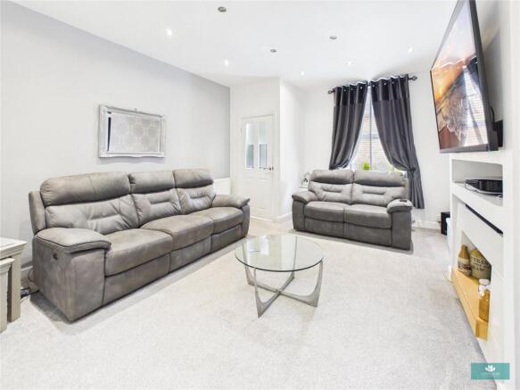 2 bed Terraced for sale Image 6