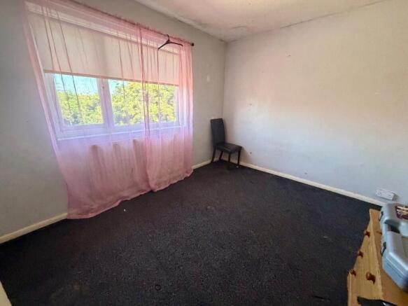 3 bed Semi-Detached for sale Image 5
