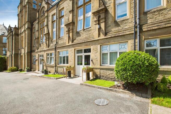 1 bed Apartment for sale Image 5