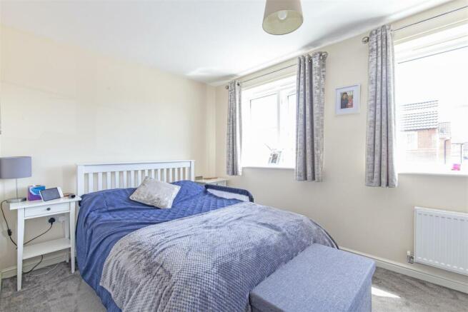 Bedroom 1-1.jpg