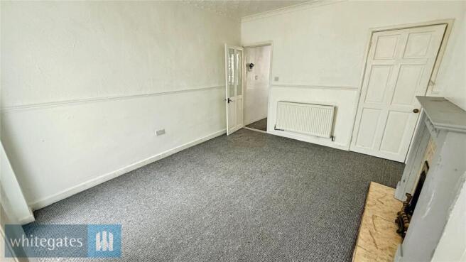 2 bed Terraced to rent Image 5