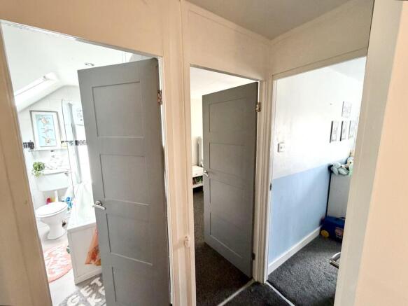 3 bed Terraced for sale Image 6