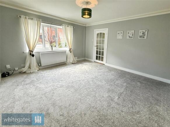 3 bed Semi-Detached for sale Image 4