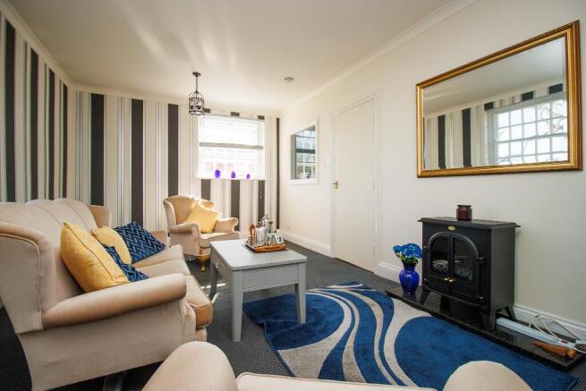 2 bed Apartment for sale Image 5