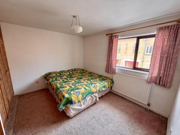 2 bed Terraced for sale Image 5