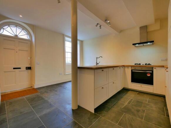 Kitchen/ Dining Room