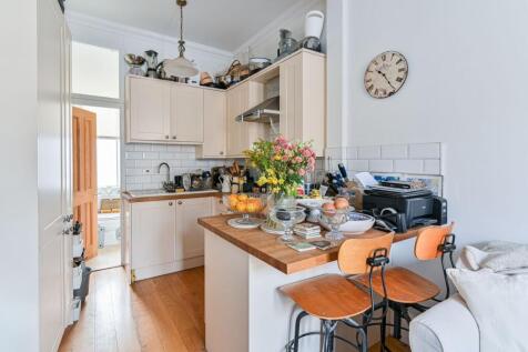Tremadoc Road, Clapham High Street, London, SW4