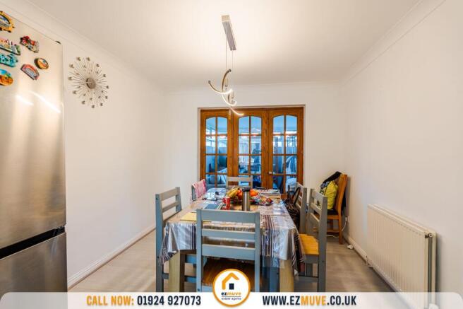 4 bed Detached for sale Image 5