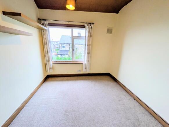 3 bed Terraced for sale Image 12