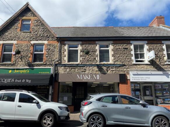 Flat 20 High Street - front.jpg