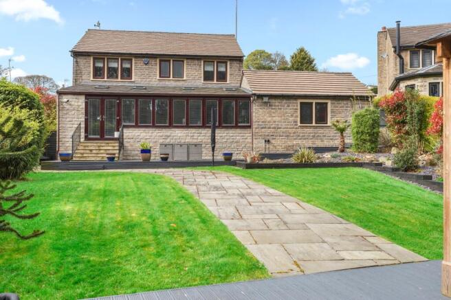 4 bed Detached for sale Image 12