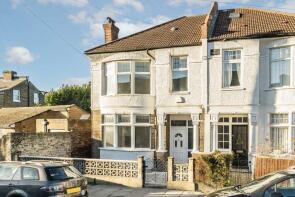 28, Guildersfield Road, London SW16 5LT