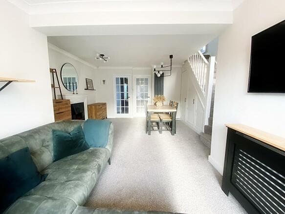 Lounge/Dining Room