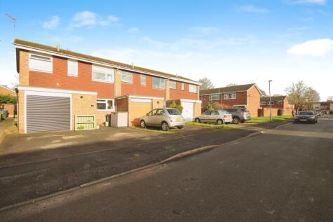 Kettlewell Close, Woodloes Park, Warwick, CV34