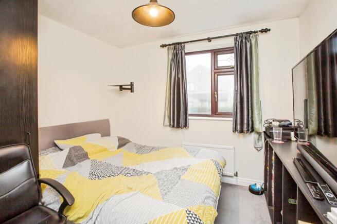 4 bed Detached for sale Image 11