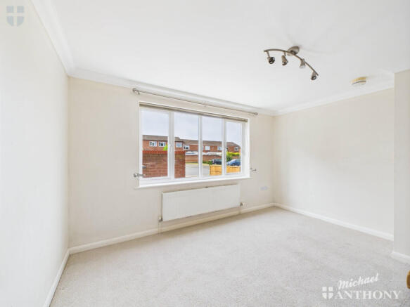 CAM03218G0-PR0701-STILL009