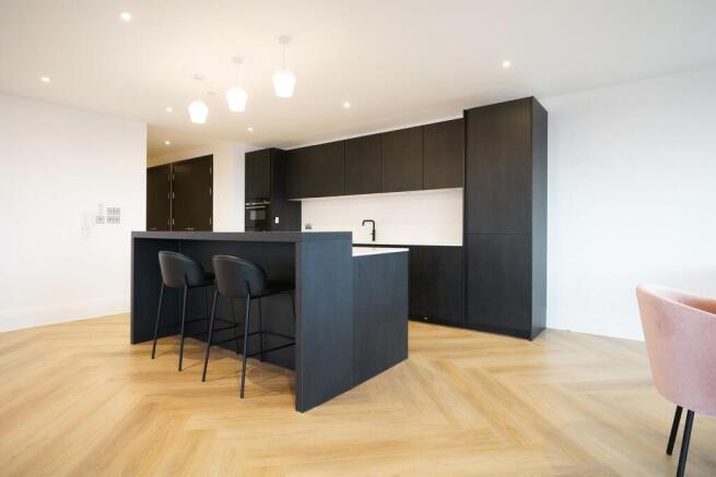 2 bed Apartment to rent Image 6