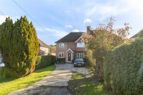3, Mountfield Villas, Hoath Hill, Robertsbridge TN32 5LL