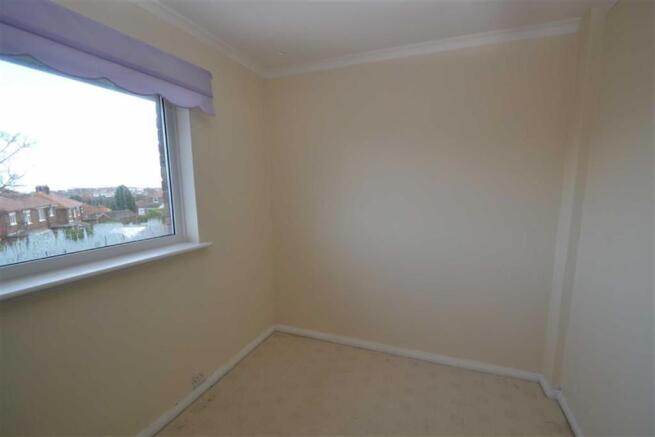 Box Bedroom