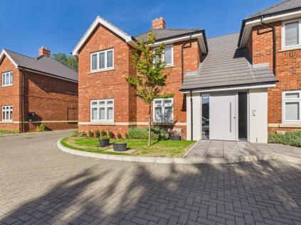 Peckworth Close, SG16 6PG