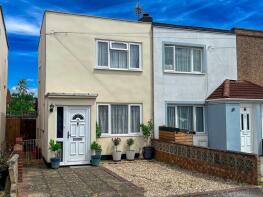61, First Avenue, West Molesey KT8 2QW