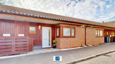 Ron Todd Close, Dagenham, RM10