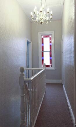 FIRST FLOOR LANDING