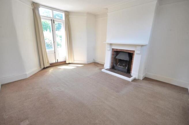 SITTING ROOM