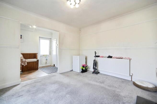 3 bed Semi-Detached for sale Image 6