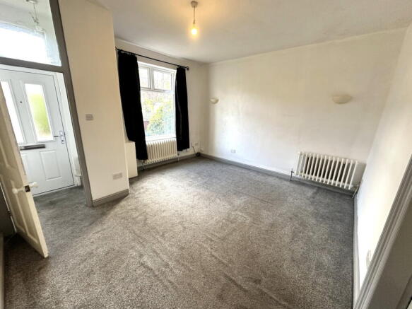 2 bed Semi-Detached for sale Image 5