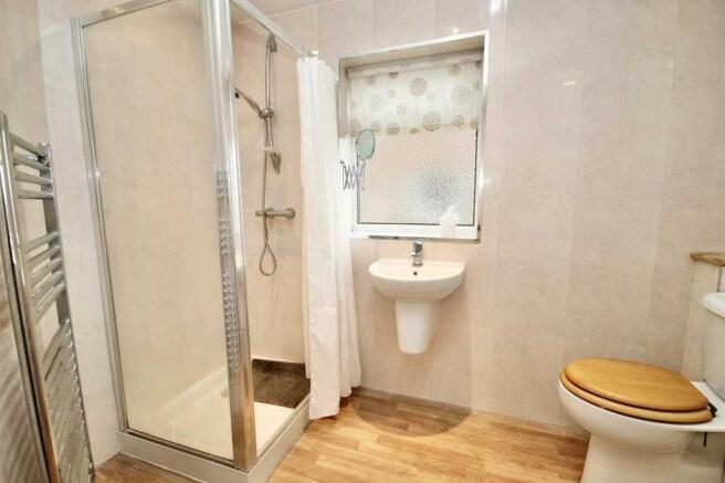 3 bed Semi-Detached for sale Image 12