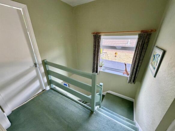 3 bed House for sale Image 12