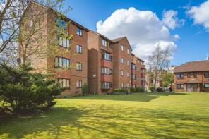 18, Macmillan Court, Rayners Lane, Harrow HA2 9TJ