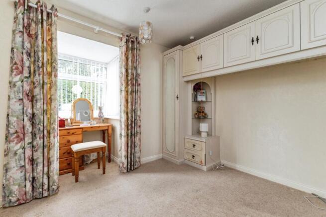 2 bed Flat for sale Image 8