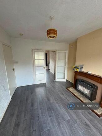 3 bed Semi-Detached to rent Image 7