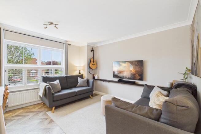 3 bed Town House for sale Image 5