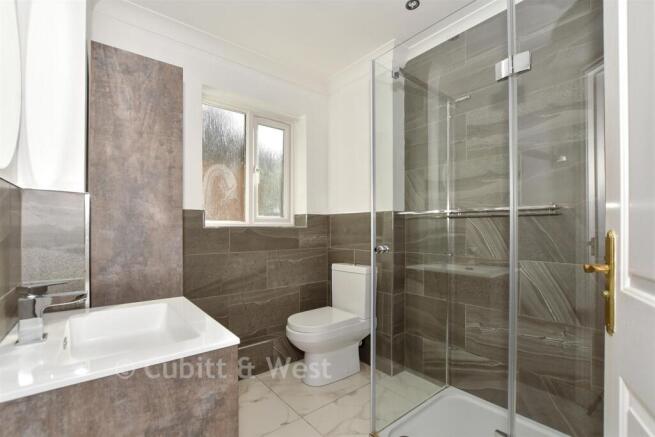 En-Suite Shower