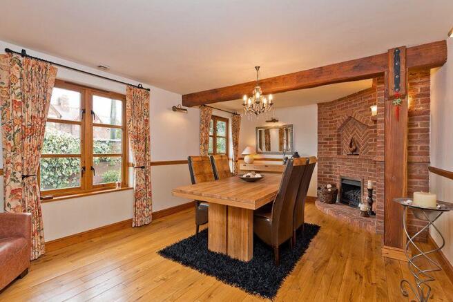 Formal dining ...