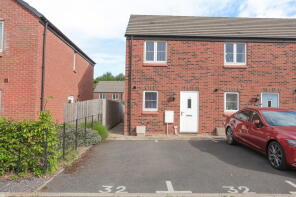 32, De La Warr Drive, Banbury OX16 1BF