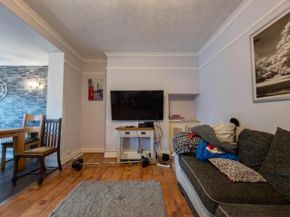 3 bed Semi-Detached for sale Image 4