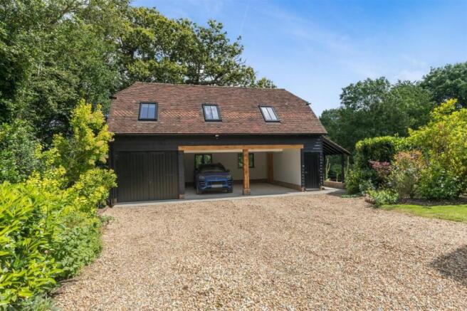 Car Port and Annexe