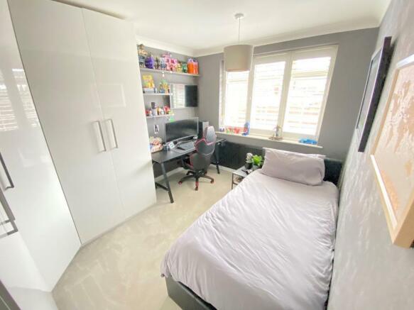 Photo 12