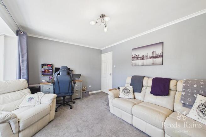 2 bed Semi-Detached for sale Image 8